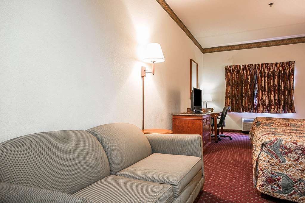 Sonesta Essential Augusta Hotel Room photo