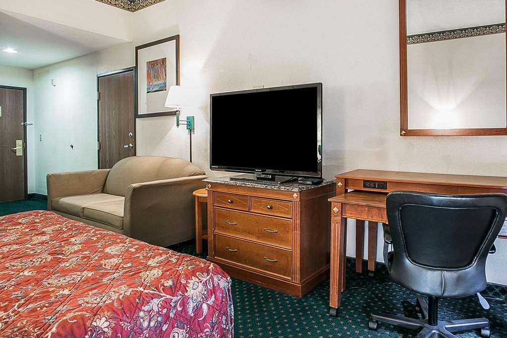 Sonesta Essential Augusta Hotel Room photo